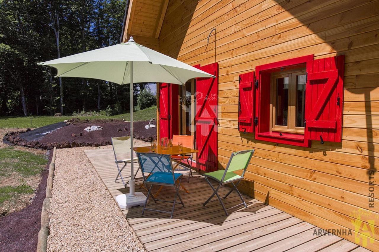Chalet Des Noisettes Murol Exterior photo
